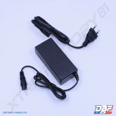 09// CHARGEUR LITHIUM/PLOMB 36V 1.5A QUAD/MOTO NRJ 1600W, photo 3 sur Dirt Bike France