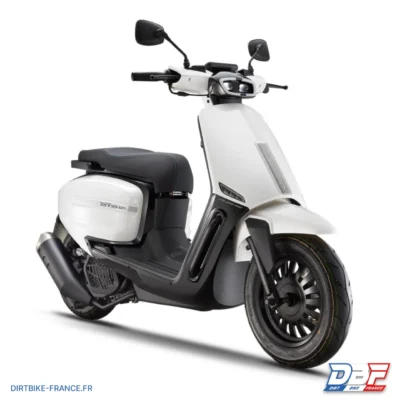 Scooter 125cc Velocifero Tennis, Blanc, photo 2 sur Dirt Bike France