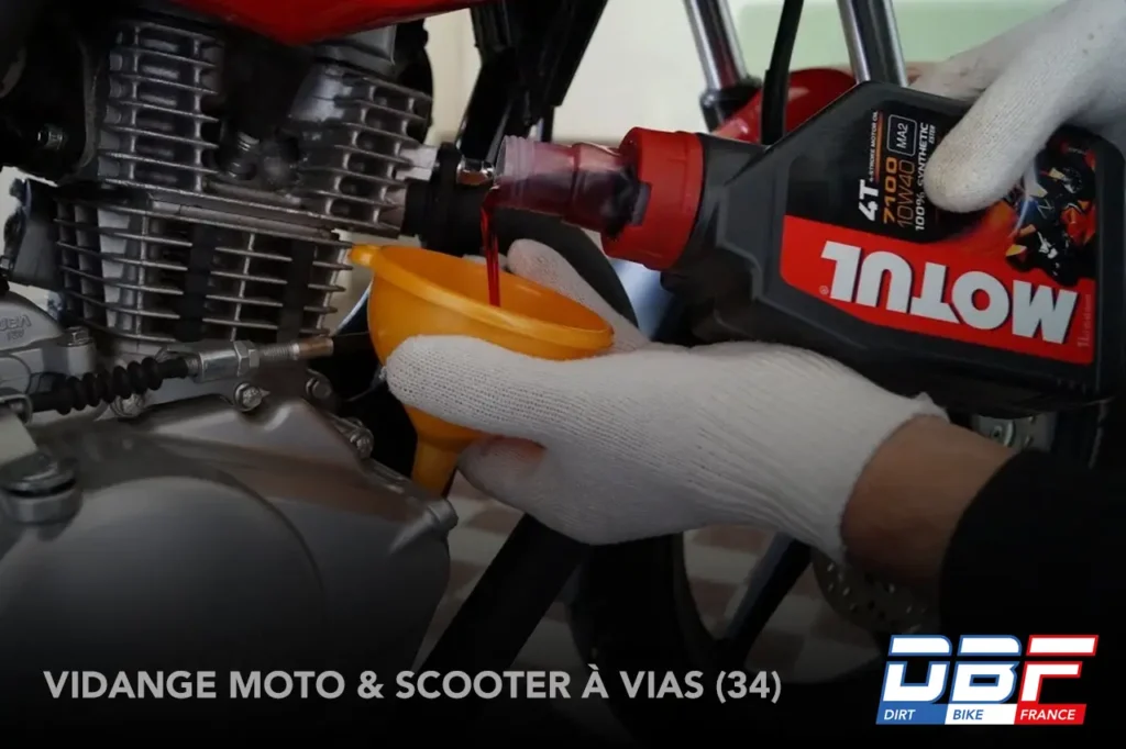 Vidange moto, vidange scooter à VIAS (34) : vidange de votre moto ou scooter dans notre atelier mécanique moto et 2 roues à VIAS (34)